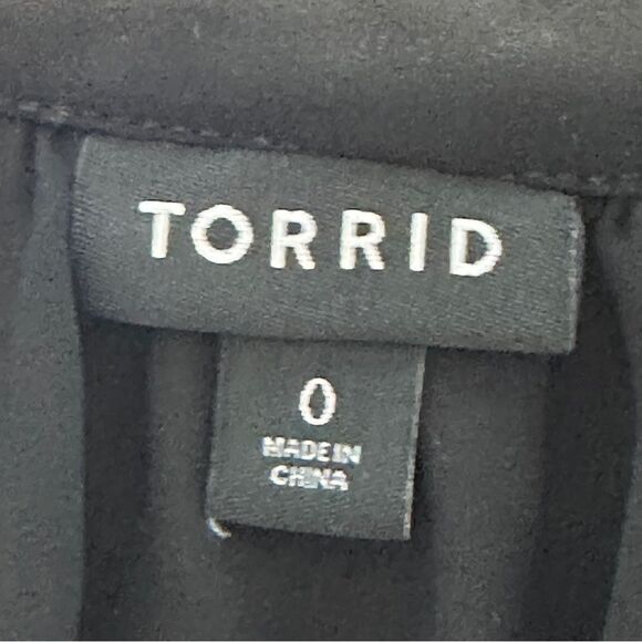 Torrid Womens Tank Size L Black Button Up Tie Keyhole Sheer Neutral Capsule - Picture 9 of 11